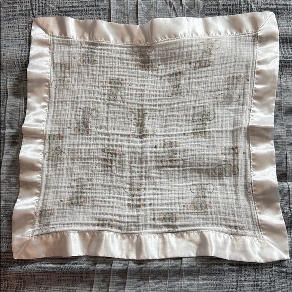 aden + anais White Muslin Baby Security Blanket Lovey with Elephants 15” x 15” - Picture 1 of 4